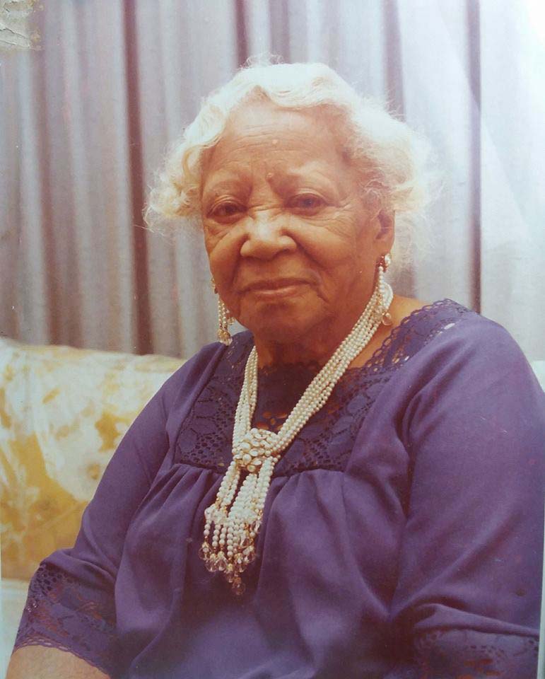 Della Darden-Hicks